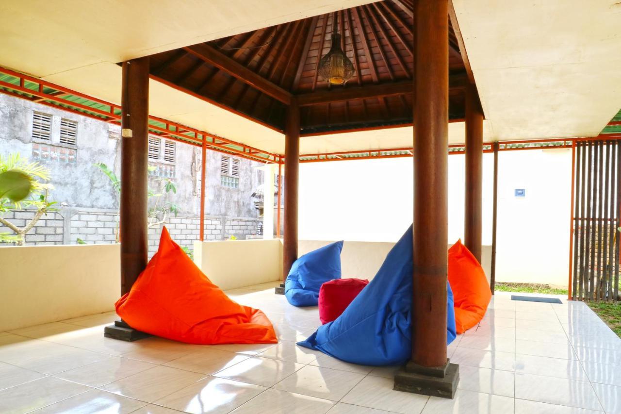 Taste Of Bali Hostel Кута Экстерьер фото