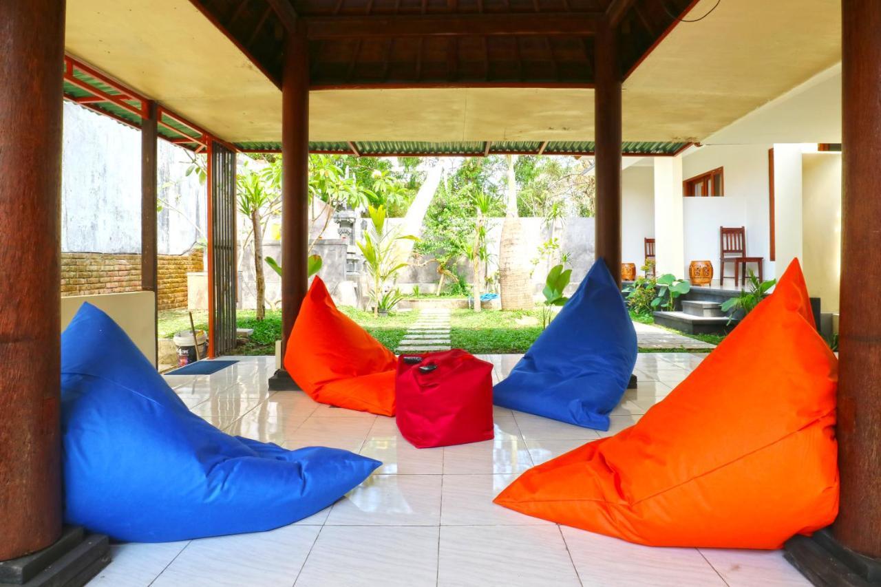 Taste Of Bali Hostel Кута Экстерьер фото